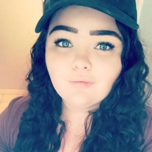 Meet your Posher, Ciara